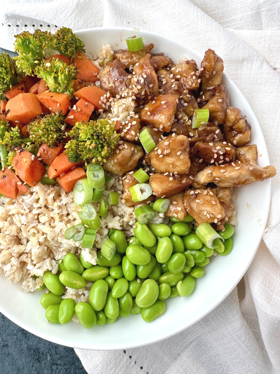 Sesame Chicken Bowls | The Nutritionist Reviews